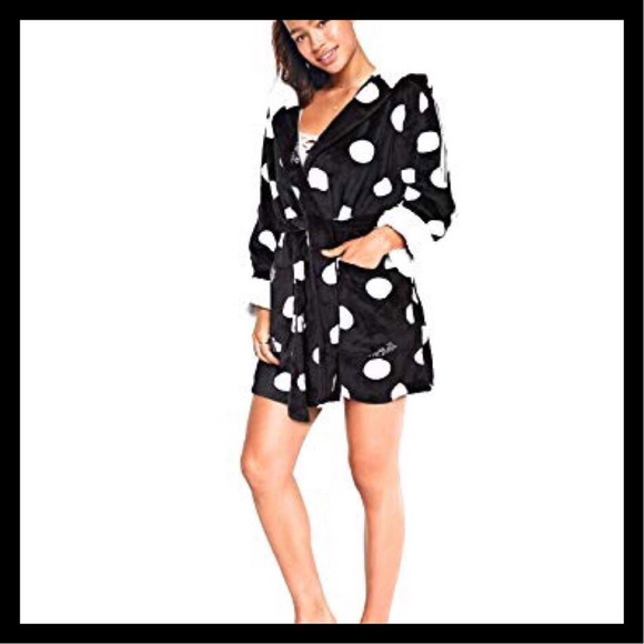 PINK VICTORIA'S SECRET SHERPA LINED ROBE - Picture 3 of 3